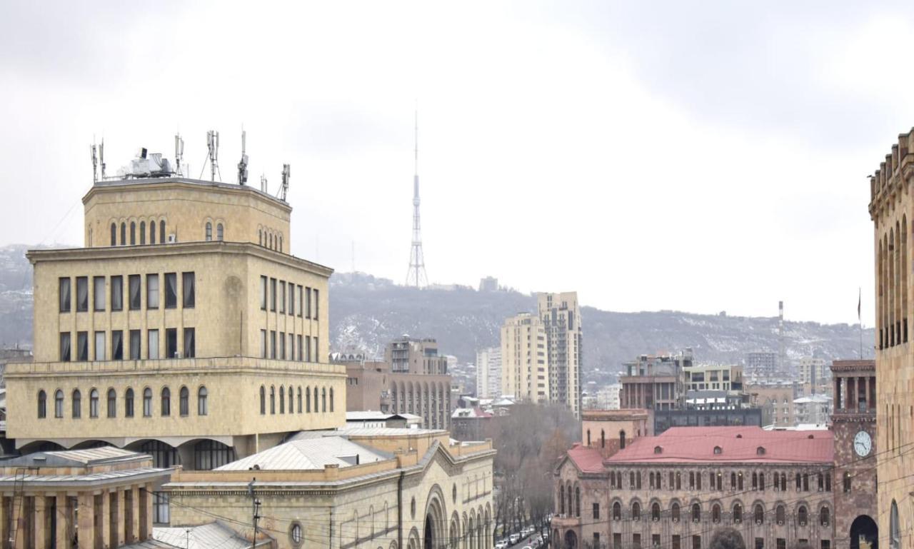 Byuzand7 New Building In Republic Square Yerevan Exterior photo